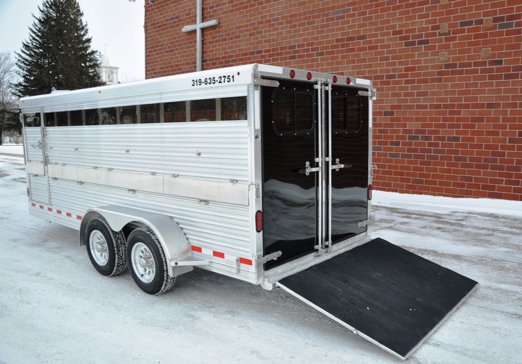 Show Trailer Custom Classic Trailers